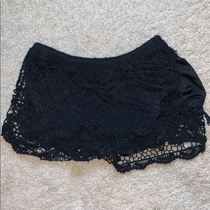 Lace booty shorts!